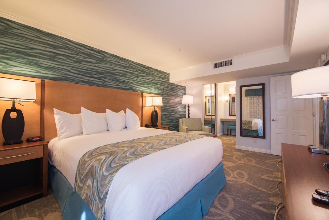 Winners Circle Resort โซลานาบีช ภายนอก รูปภาพ