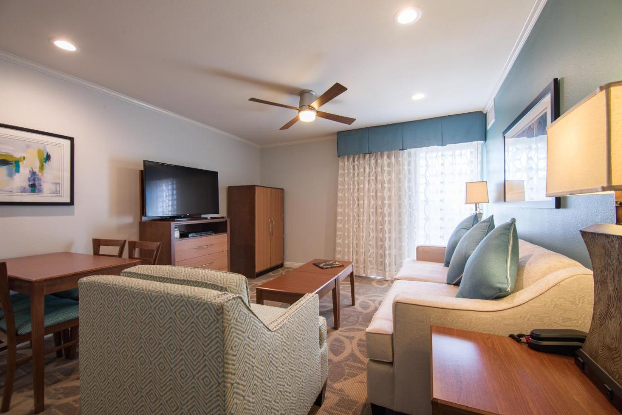 Winners Circle Resort โซลานาบีช ภายนอก รูปภาพ